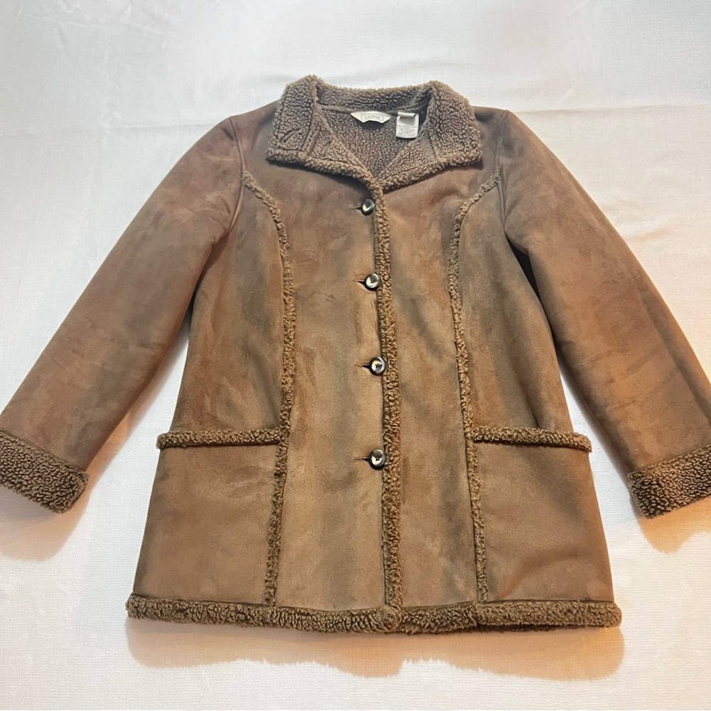 L.L.Bean Women’s Faux Suede Sherpa Chore Jacket — Medium - Picture 3 of 15